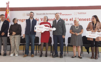 INFONAVIT entrega viviendas del Bienestar a derechohabientes de Tlaxcala
